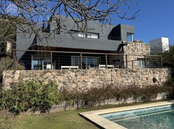 Casa · 325m² · 4 Dormitorios · Casa en Venta Estancia Q2