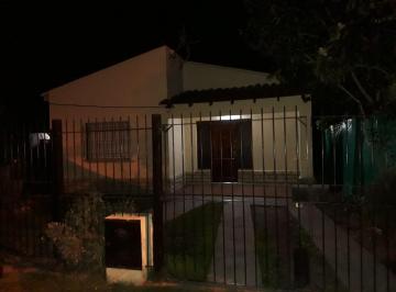 Casa de 3 ambientes, Malvinas Argentinas · [alquiler] Chalet, en La Localidad de Villa de Mayo, Grand Bourg.