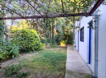 Casa de 5 ambientes, Arroyo Leyes · Casa Quinta con 3 Dorm.
