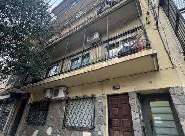 Departamento · 44m² · 3 Ambientes · Venta - Departamento en Planta Baja de 3 Amb C/ Patio