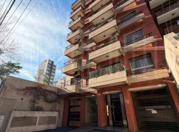 Departamento · 50m² · 2 Ambientes · 1 Cochera · Alquiler Departamento de 2 Ambientes con Cochera en Quilmes Centro.