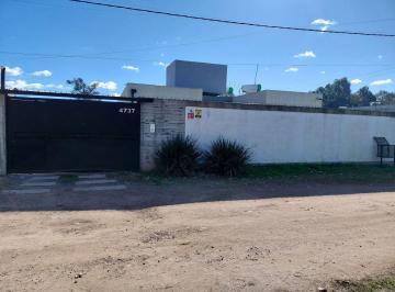 Casa · 71m² · 3 Ambientes · 1 Cochera · Casa de 250 m² con 2 Dorm. en Venta en San Carlos