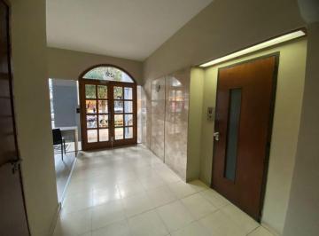 Departamento de 3 ambientes, Lanús · Departamento Semi - Piso de 3 Ambientes