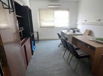Oficina comercial de 1 ambiente, Monserrat · Oficina Comercial en Excelente Zona - Santiago del Estero 200