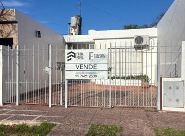 PH de 3 ambientes, Ituzaingó · Venta PH de 3amb. Al Frente con Entrada de Auto, y Patio, Apto Credito, Ituzaingo Norte