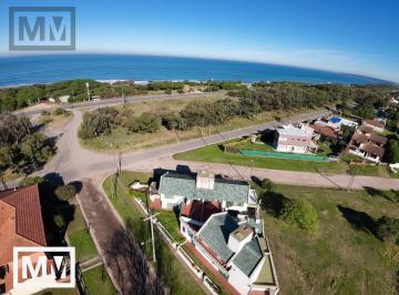 PH · 92m² · 3 Ambientes · PH en Alfar