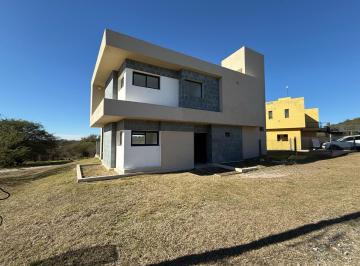 Casa · 135m² · 5 Ambientes · 2 Cocheras · Casa 2 Dorm. - Steel Framing - Alta Gracia