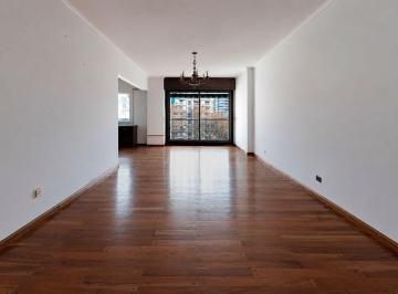 Departamento de 4 ambientes, Belgrano · Departamento de 103 m² con 3 Dorm. en Venta en Belgrano C, Cochera Fija y Baulera