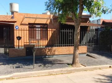 Foto · Venta Casa 3 Dorm. Departamento, Parque Republica