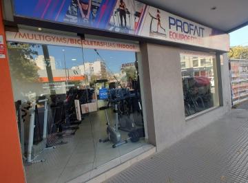 Local comercial · 71m² · Local en Alquiler en Av San Martin 5721