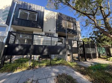 PH · 80m² · 3 Ambientes · 1 Cochera · Venta - Duplex en Venta 3 Amb. Castelar Norte