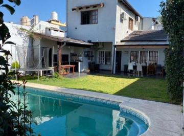 Casa · 180m² · 5 Ambientes · Casa en San Justo Venta