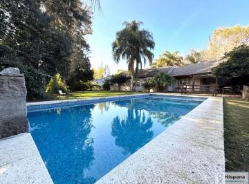 Casa · 186m² · 5 Ambientes · 1 Cochera · Hermosa Casa en Venta con Pileta, en El Barrio Cerrado Parque Pero, José C. Paz