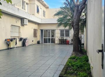 PH · 160m² · 5 Ambientes · PH 4 Amb. Mas Departamento en Venta San Justo.