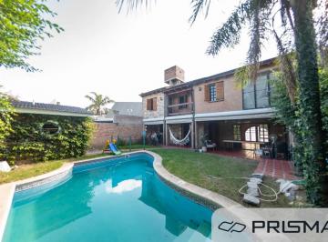 Casa de 14 ambientes, Córdoba · Casa - 5 Dorm - Urca - Apto Credito