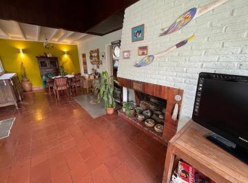 Casa · 173m² · 4 Ambientes · 3 Cocheras · Venta Casa 5 Ambientes Ituzaingo Norte