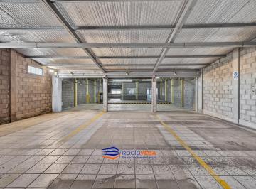 Edificio · 792m² · 4 Cocheras · Edificio Comercial en Alquiler en Ituzaingó