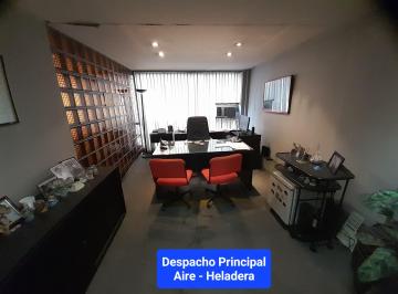 Despacho Principal . Aire acondicionado . Heladera · Oficina Amueblada + Vivienda