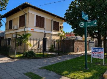 Casa · 150m² · 5 Ambientes · 3 Cocheras · Casa 6 Ambientes en Venta en Merlo