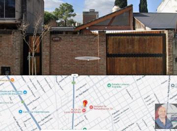 Casa · 100m² · 5 Ambientes · 2 Cocheras · Casa de Gran Terreno en Adrogué