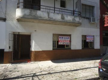 PH de 3 ambientes, Velez Sarsfield · PH 3 Ambientes Planata Baja Al Frente Entrada Independiente Apto Todo Destino