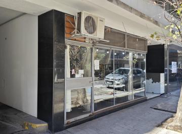 Local comercial · 68m² · 1 Cochera · Local con Cochera en Venta Zona Centro