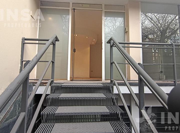 Oficina comercial · 200m² · 4 Ambientes