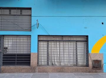 Local comercial · 52m² · 2 Ambientes · Local a La Calle Y/o Depósito!