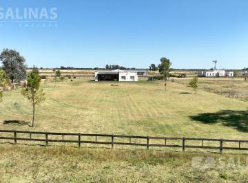Casa · 5085m² · 6 Ambientes · Casa en Haras El Malacate con Vistas Al Espacio Comun