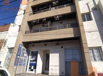 Local comercial · 30m² · 1 Ambiente · Oportunidad! Ideal Para Renta - Facilidades