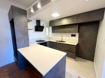 Departamento de 4 ambientes, Mar del Plata · Depto 4 Amb. Reciclado en Plaza Mitre