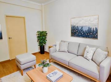 LUO-LUO-337_2 · Luz, Jardín y Ubicación Ideal: 2 Amb. en Balvanera