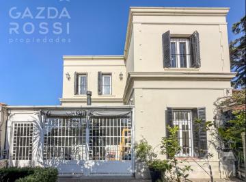 Casa · 302m² · 6 Ambientes · 2 Cocheras · Casa en Jose Marmol