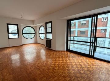 Departamento de 3 ambientes, Recoleta · Venta - Recoleta - 3 Ambientes con Balcón - Muy Luminoso
