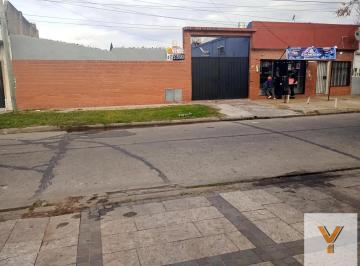 Casa · 200m² · 10 Ambientes · Casa en Venta - 5 Dorm. 5 Baños - 800 m - Avellaneda
