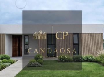 Casa · 155m² · 5 Ambientes · Mlm. Increíble Casa en Área 6, Barrio San Sebastián