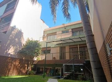 Casa · 339m² · 6 Ambientes · 3 Cocheras · Venta Casa en Flores