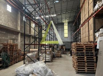 Bodega-Galpón · 300m² · Galpón en El Triángulo