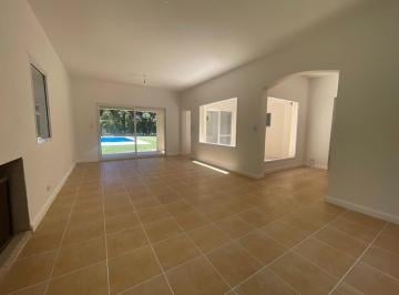Casa · 265m² · 6 Ambientes · 5 Cocheras · Casa en Alquiler en St Matthews