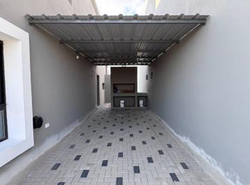 Casa · 110m² · 4 Ambientes · 1 Cochera · Venta Duplex 2 Dorm. Docta Cordoba