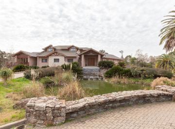 Casa · 1000m² · 16 Ambientes · Venta Pilar Casa de Categoría 16 Amb con 3 Casas en El Predio - 40 Mil m²