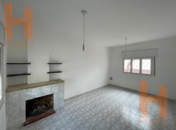 Casa · 149m² · 5 Ambientes · 1 Cochera · Bº Junior Casa Super Amplia 3 Dorm. C/renta