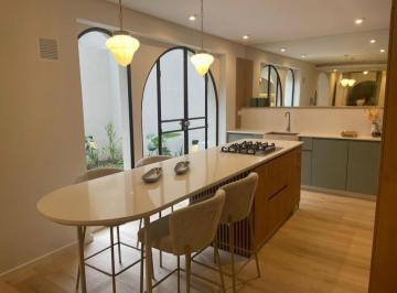 Casa · 223m² · 8 Ambientes · 2 Cocheras · Venta - Casa Recicada 3 Dorm. - Nuestra Señora de Lourdes