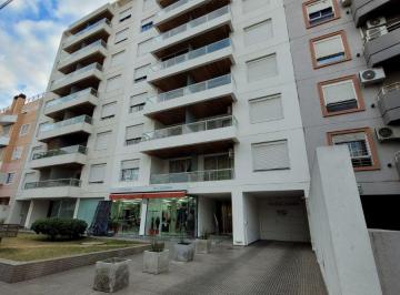 Departamento de 1 ambiente, Córdoba · Un Dormitorio con Balcon Zona Centro