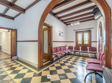 Oficina comercial · 213m² · 7 Ambientes · 2 Cocheras · Alquiler - Oficina - Uso Profesional - Plaza Mitre - Consultorios