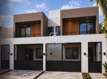 Casa · 123m² · 3 Ambientes · 1 Cochera · Casa en Venta en Los Mandarinos Al 100 - B° Tres Cerritos, Salta Capital