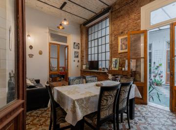 PH · 170m² · 5 Ambientes · Venta. PH 5 Ambientes. con Local. Expensas Bajas. Patio. Almagro
