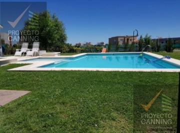 Casa · 200m² · 6 Ambientes · 2 Cocheras · Casa en Venta Barrio Cruz del Sur San Vicente