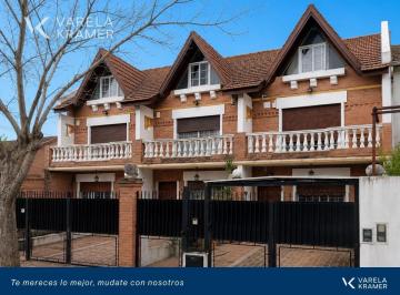 Casa · 140m² · 4 Ambientes · 1 Cochera · Duplex en Venta en San Fernando