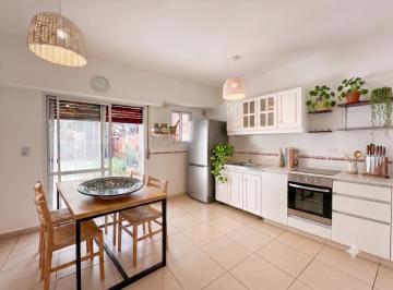 Casa · 140m² · 4 Ambientes · 1 Cochera · Duplex en Venta en San Fernando